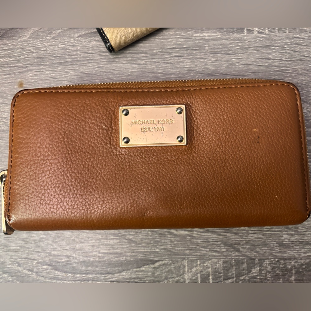 Michael Kors Tan Leather Wallet with Gold Accents